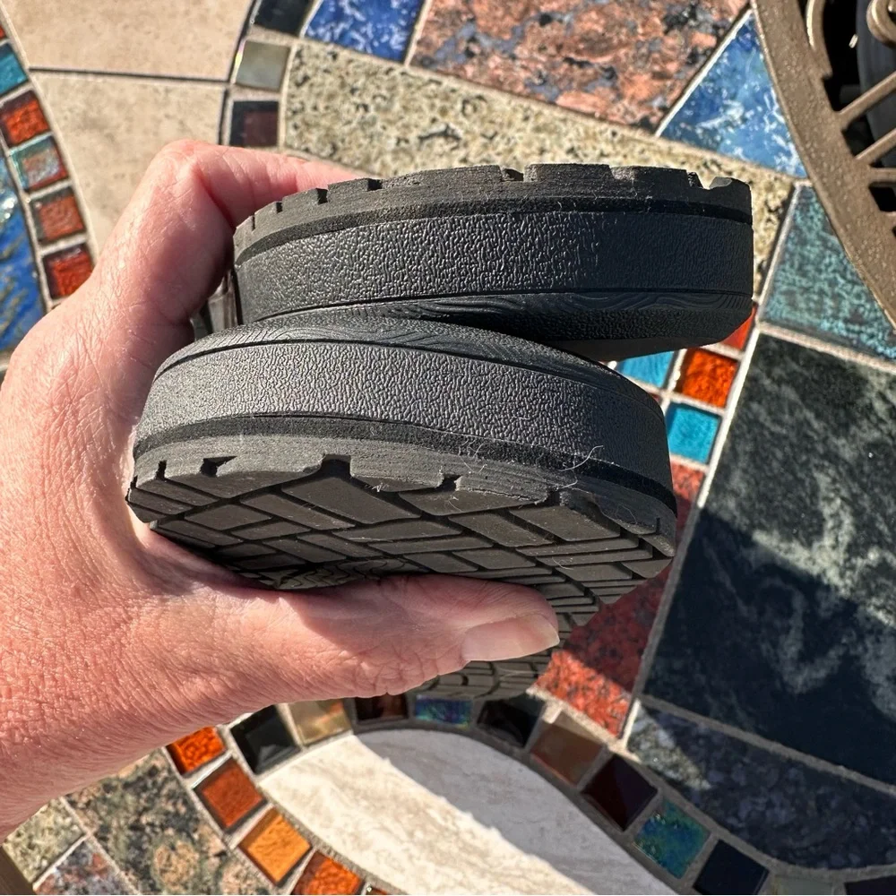 Flojos Memory Foam Flip Flops Black / Gray Size 8